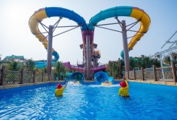 Theo chân chuyên gia quốc tế thử “độ phê” của 20 tổ hợp trò chơi tại công viên của những kỷ lục bên biển Vũng Tàu