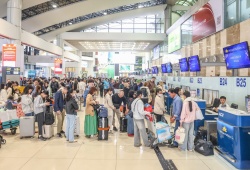 Nhiều chặng du lịch 'cháy vé' máy bay, giá tăng nhẹ dịp nghỉ lễ 30/4