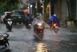 Dự báo thời tiết ngày 29/4: Bắc Bộ và Trung Bộ có mưa lớn