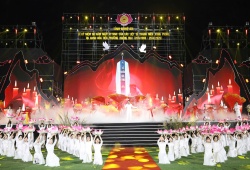 Nghệ An: Kỷ niệm 60 năm ngày hy sinh của các liệt sĩ thanh niên xung phong tại hang Hỏa Tiễn