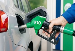 Xăng sinh học E10 được bán đồng loạt trên toàn quốc kể từ ngày 30/4