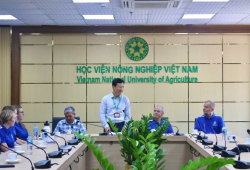 Học viện Nông nghiệp Việt Nam trao gần 30 tỷ đồng học bổng cho sinh viên
