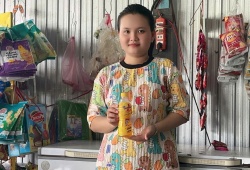Từ giải thưởng 50 triệu đồng của cô chủ quán trẻ, niềm vui xé nhãn lan khắp xóm nhỏ miền Tây
