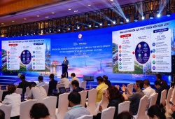 Nam A Bank kết nối, thúc đẩy, phát triển kinh tế trục Đông - Tây