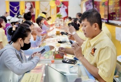 Giá vàng ngày 8/7: Vàng rơi thẳng đứng, SJC và nhẫn trơn giảm tiếp