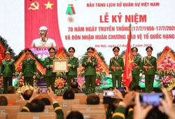 Bảo tàng Lịch sử Quân sự Việt Nam đón nhận Huân chương Bảo vệ Tổ quốc hạng Ba
