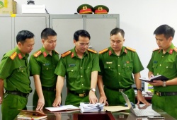 Thanh Hóa: Bắt giữ đường dây buôn bán nước hoa giả mạo các nhãn hiệu nổi tiếng