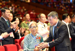 Thủ tướng phát động phong trào 'Đẩy mạnh chăm lo người có công với cách mạng'