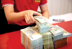 Điều hành chính sách tiền tệ linh hoạt, khơi thông nguồn vốn hỗ trợ tăng trưởng 2 con số