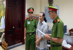 Ông chủ cửa hàng nổi tiếng giữa trung tâm Cần Thơ bị khởi tố