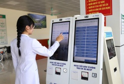 Bệnh viện Đa khoa tỉnh Sơn La: Đầu tư trang thiết bị hiện đại, đẩy mạnh chuyển đổi số nâng cao chất lượng khám chữa bệnh