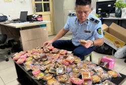 Hà Nội tăng cường kiểm tra, kiểm soát thị trường bánh Trung thu