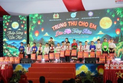 Ấm áp “Trung thu cho em – Đêm hội trăng rằm” tại xã Yên Khương