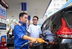 Giá xăng giảm sâu tới 1.800 đồng/lít từ 15h chiều nay 22/10