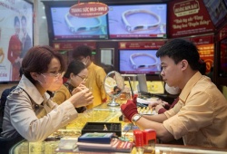 Giá vàng hôm nay 28/10: Vàng SJC và nhẫn trơn đồng loạt tăng