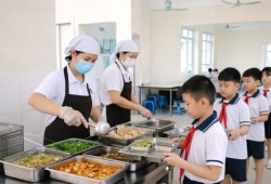Bộ Y tế yêu cầu công khai thực đơn bữa ăn học đường, tăng cường giám sát ATTP trường học