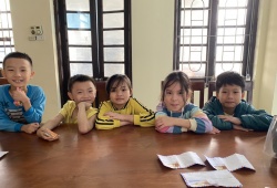 Hà Nội: Nhóm học sinh nhờ Công an trả lại 5 triệu đồng cho người đánh rơi