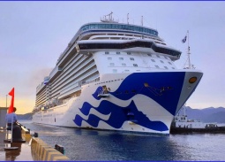 Cảng quốc tế Cam Ranh đón tàu biển quốc tế Discovery Princess với 1.200 du khách