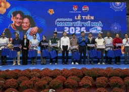 Hơn 4.230 tấm vé “Mang Tết về nhà” đã đưa người lao động, sinh viên về quê đón Tết