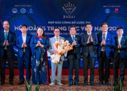 Nghệ nhân Nguyễn Văn Bốn và câu chuyện đằng sau vương miện Vân Phong Phượng Vũ