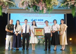TW Hội Nghệ nhân và Thương hiệu Việt Nam chúc mừng TCĐT Thương hiệu và Pháp luật nhân Kỷ niệm 100 năm Ngày Báo chí cách mạng Việt Nam