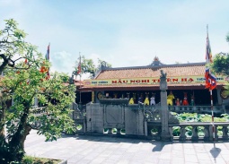 Ninh Bình: Đề nghị bà Trần Thị Huệ không đưa “mộc bản - dấu trấn trạch”  vào di tích phủ Tiên Hương