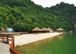 Quảng Ninh: Bãi biển Soi Sim lọt top bãi biển đẹp nhất thế giới