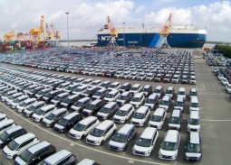 Việt Nam nhập ôtô nhiều nhất từ trước đến nay