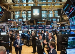 Chứng khoán Mỹ phục hồi trước thềm cuộc họp của Fed