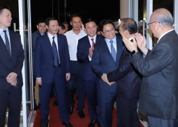 Thủ tướng Phạm Minh Chính gặp gỡ Chủ tịch Liên minh Nghị sĩ hữu nghị Nhật Bản - Việt Nam 