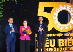 Đổi mới, tự chủ và quyết liệt – Điểm chung trong gần 50 năm phát triển của TP.HCM và Vinamilk