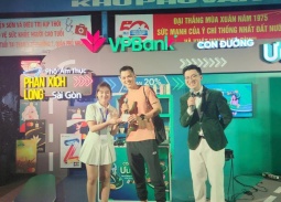 Nhiều khách hàng trải nghiệm chi tiêu tại “Con đường ưu đãi” do VPBank triển khai