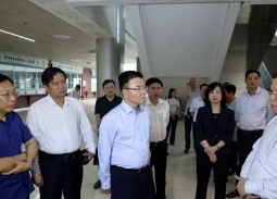 Phó Thủ tướng yêu cầu tăng nhân lực thi công cơ sở 2 bệnh viện Việt Đức và Bạch Mai