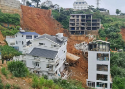 Bộ Xây dựng chỉ đạo dừng các công trình có nguy cơ gây sạt lở