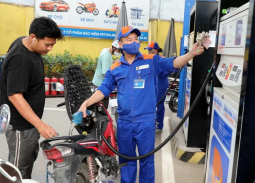 Giá dầu tăng tiếp, xăng E5 RON92 giảm nhẹ từ 15h chiều nay