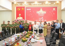 “Cùng Việt Nam tiến bước” – Hành trình 1 tỷ bước chân vì sức khỏe, đoàn kết và môi trường