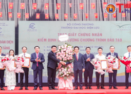 Đại học Điện Lực khai giảng năm học mới: Lan toả lịch sử truyền thống và đổi mới giáo dục