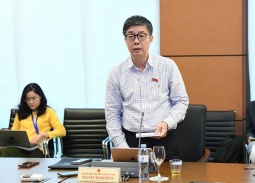 Đại biểu Quốc hội đề nghị ứng dụng công nghệ, hỗ trợ xây dựng sổ sức khỏe điện tử miễn phí