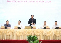 Họp báo chính phủ tháng 10/2025: Ghi nhận điểm sáng xuất nhập khẩu 