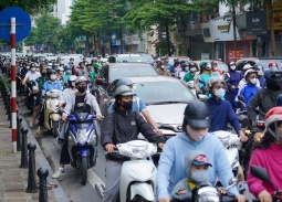 Hà Nội dự kiến thí điểm cấm xe máy xăng tại 9 phường nội đô từ 1/7/2026