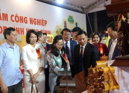 Khai mạc Hội chợ Công Thương khu vực phía Bắc - Ninh Bình 2025