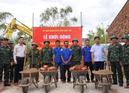 Thủ tướng đôn đốc 'Chiến dịch Quang Trung' xây nhà sau bão lũ, ổn định chỗ ở trước Tết Bính Ngọ