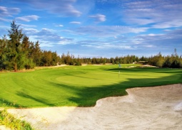 Đà Nẵng: Du lịch tăng trưởng vượt ảnh hưởng mưa bão, bất động sản ven biển tăng nhiệt