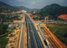 Quyết tâm về đích 3.188 km cao tốc, 1.700 km đường ven biển trước 19/12/2025