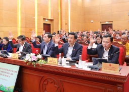 Quảng Ninh thông qua 31 Nghị quyết, phấn đấu GRDP trên 12,5% năm 2026