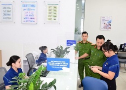 Từ 1/1/2026, ngừng dùng hộ chiếu giao dịch ngân hàng