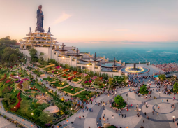 Vé cáp treo lên núi Bà Đen chỉ 200 nghìn đồng trong tháng cuối năm 