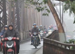 Dự báo thời tiết ngày 23/12: Bắc Bộ có mưa rải rác, Nam Bộ nắng nóng