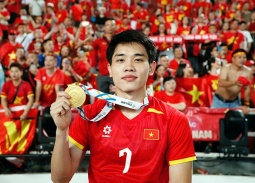 Tiền đạo Đình Bắc góp mặt trong danh sách rút gọn Quả bóng vàng Việt Nam 2025