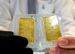 Giá vàng và ngoại tệ ngày 8/1: Vàng SJC đi ngang, đồng USD tăng nhẹ